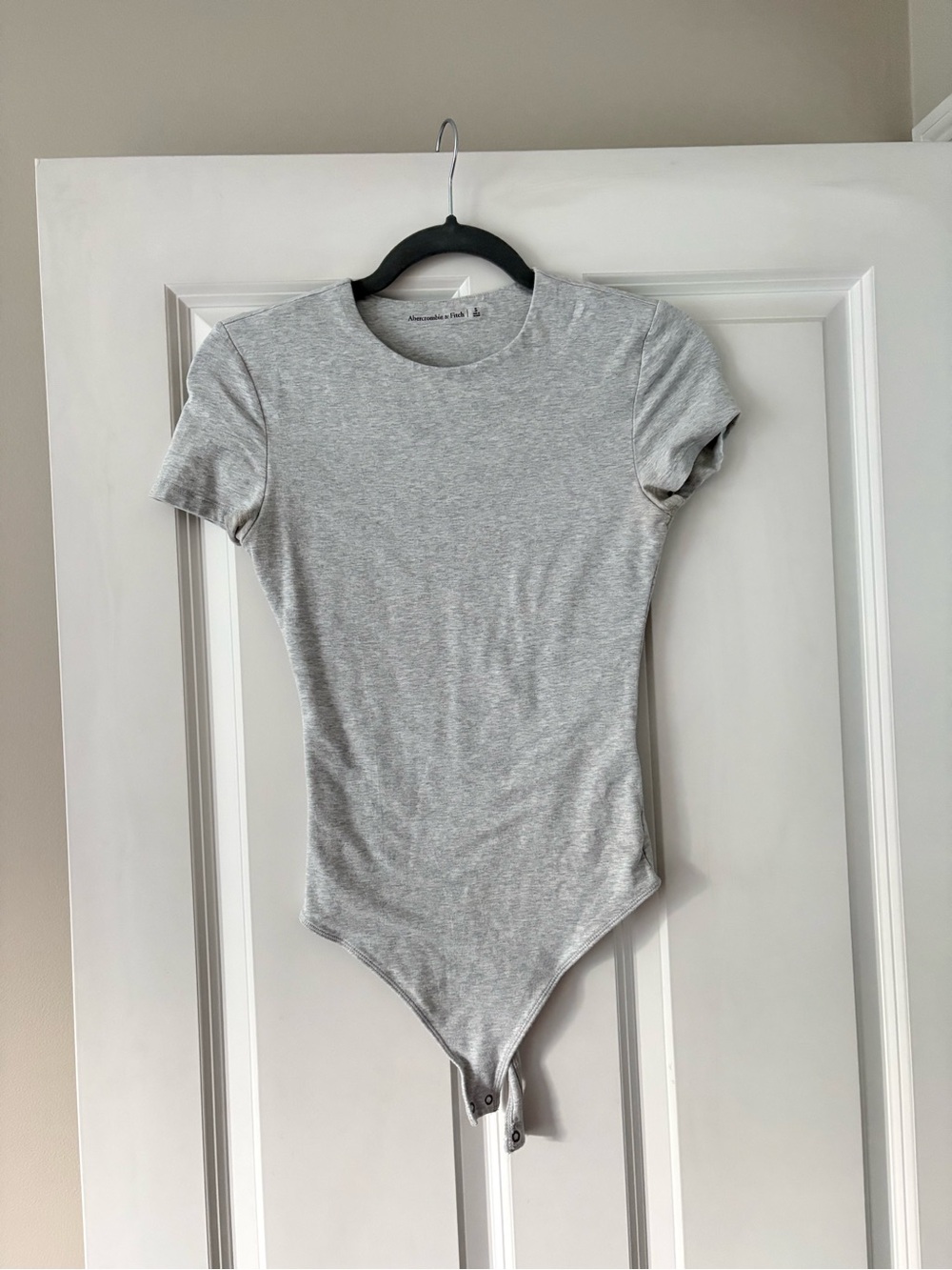 Abercrombie and fitch short sleeve tee bodysuit light grey size small